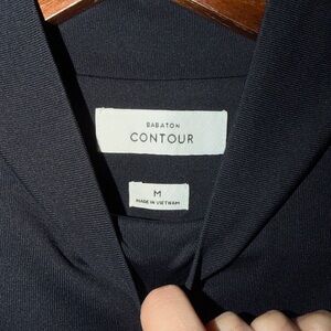 Babaton Contour Black cropped mockneck